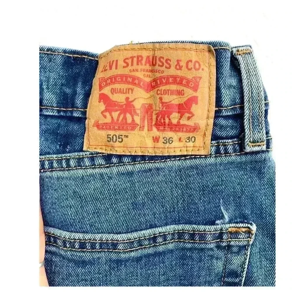 Levi Strauss 505 Straight Leg Regular Fit Medium Wash Denim Jeans 36x30‎ Men's